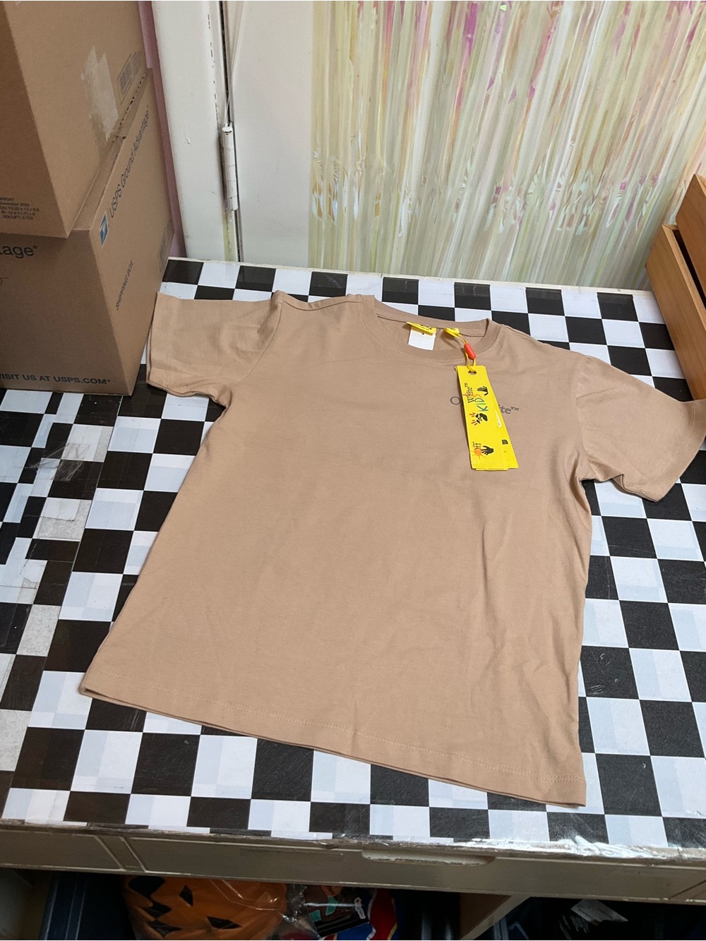 Off-White Men's Short-Sleeve Crewneck T-Shirt in Beige